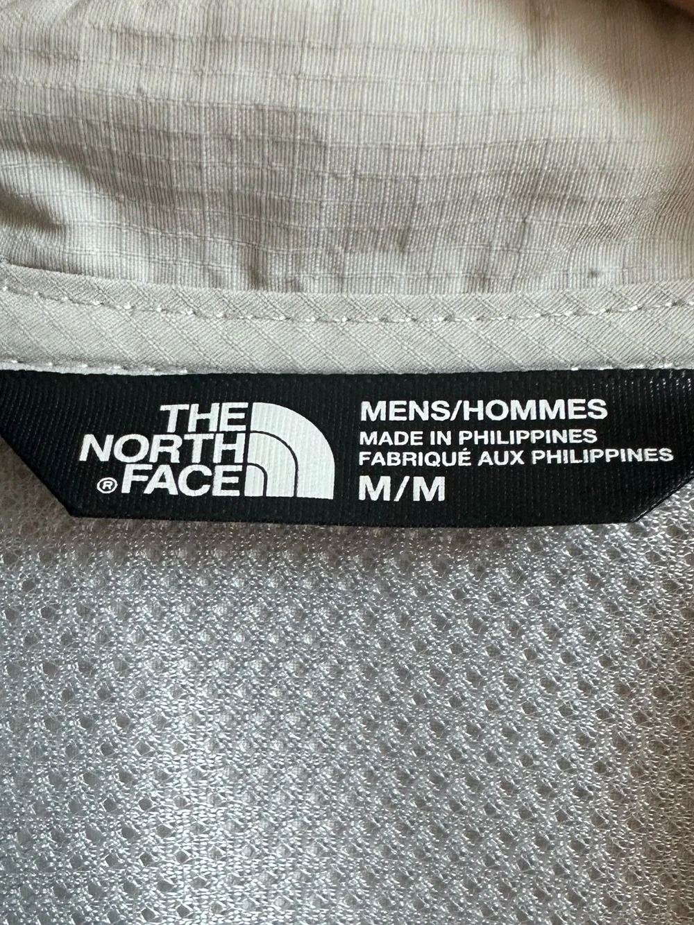The North Face Mens M Short Sleeve Hiking Fishing Shirt Vented Ripstop Tan UPF
